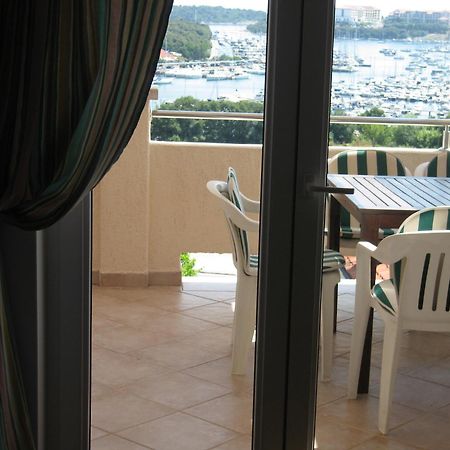 Guest House Zimmer F1 بولا المظهر الخارجي الصورة